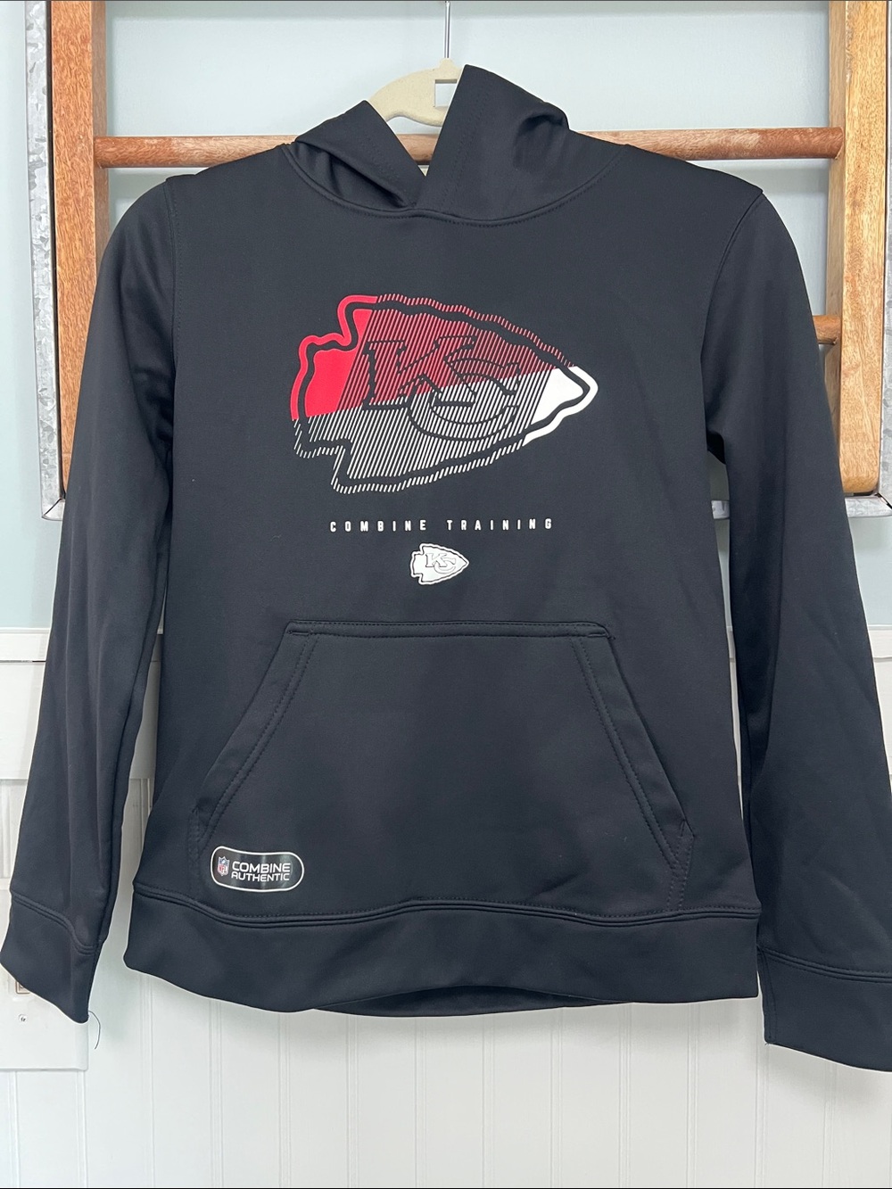 Youth Kansas City Chiefs pullover hoodie, black size medium 1012